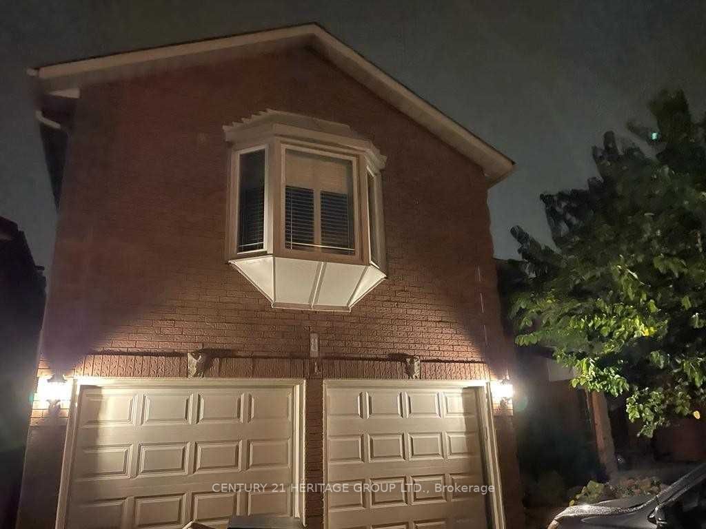 8 Orleans Dr, #Main