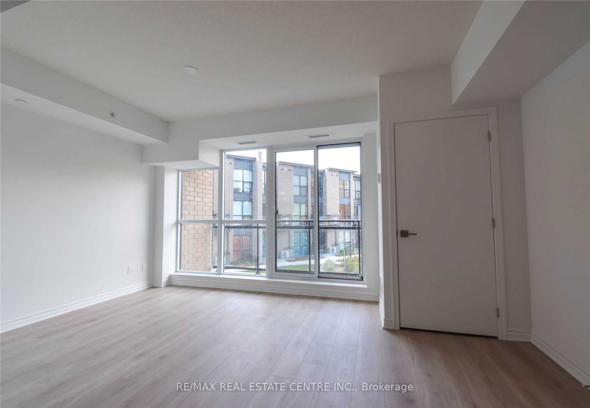 1 Falaise Rd, #207