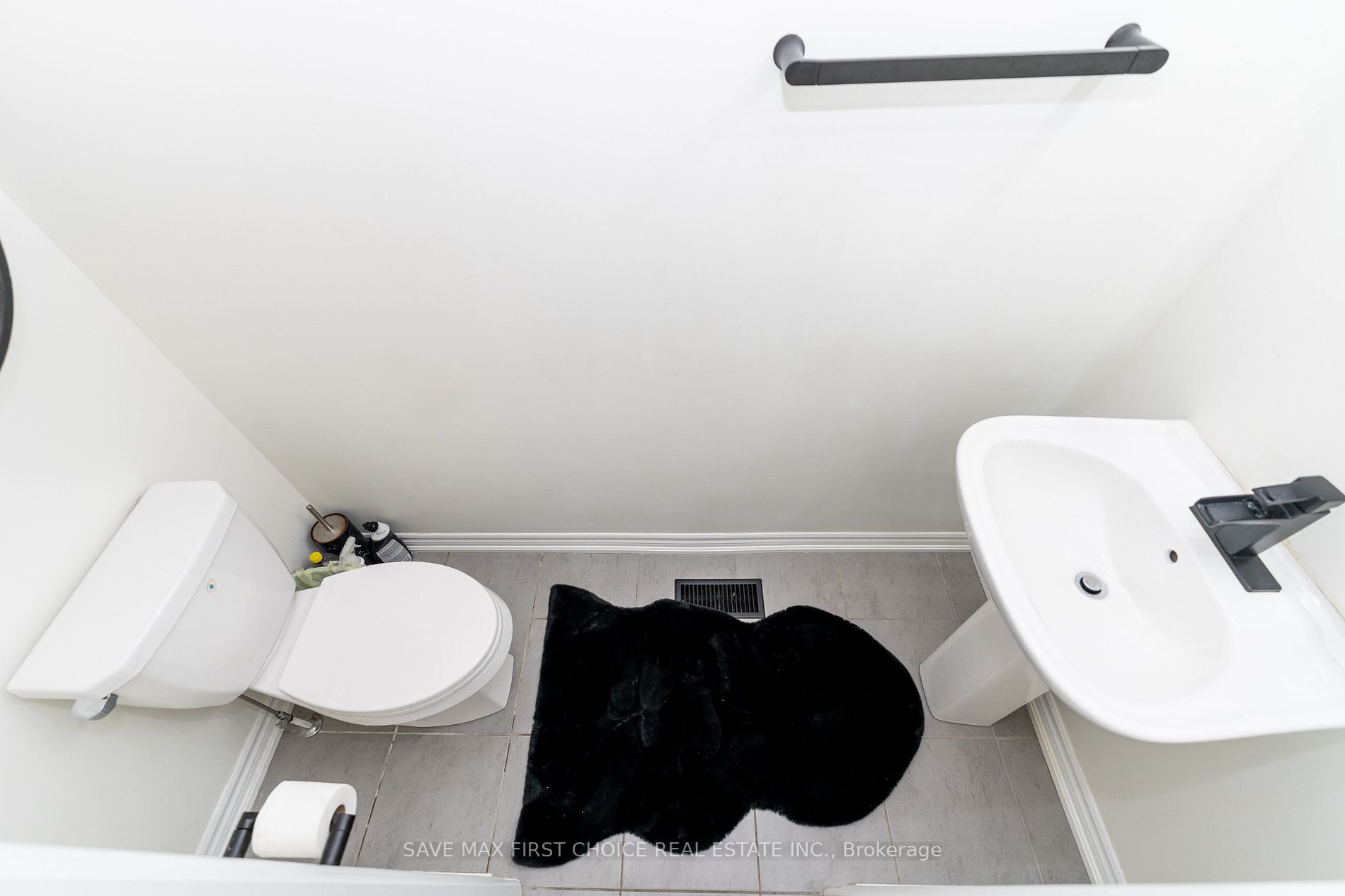 44 Broden Cres