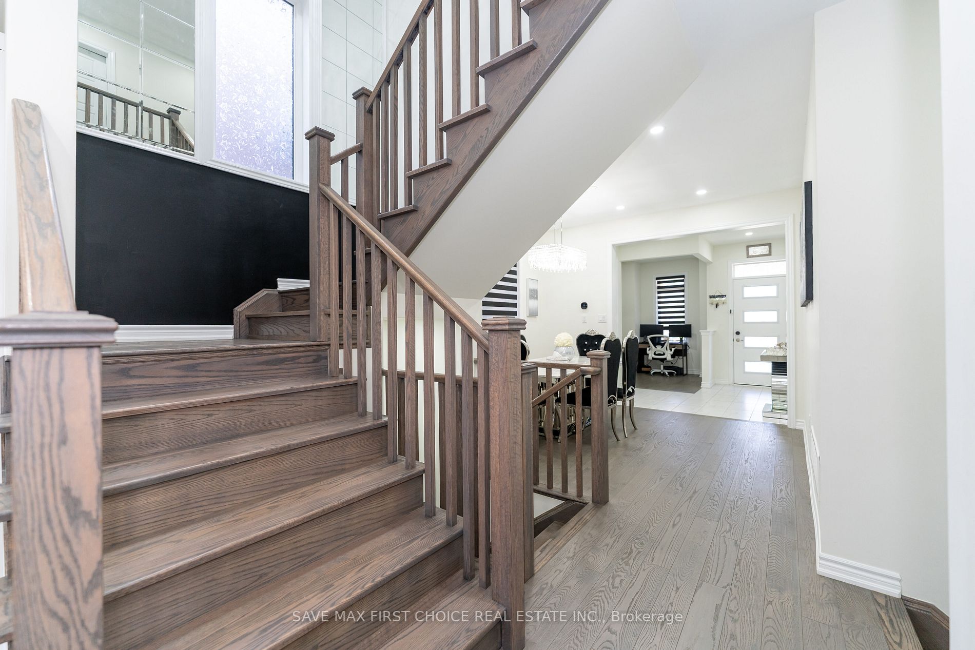 44 Broden Cres