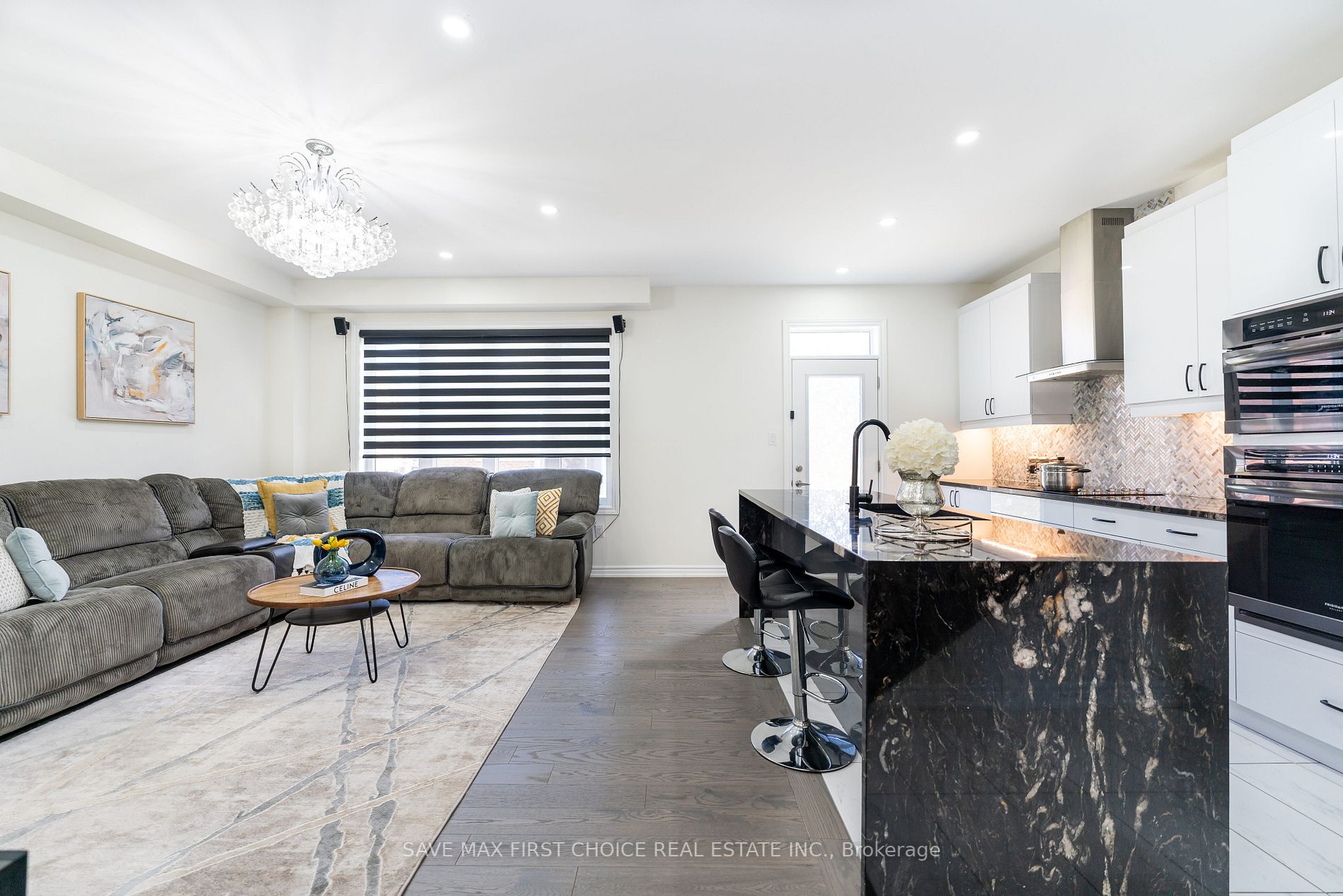 44 Broden Cres