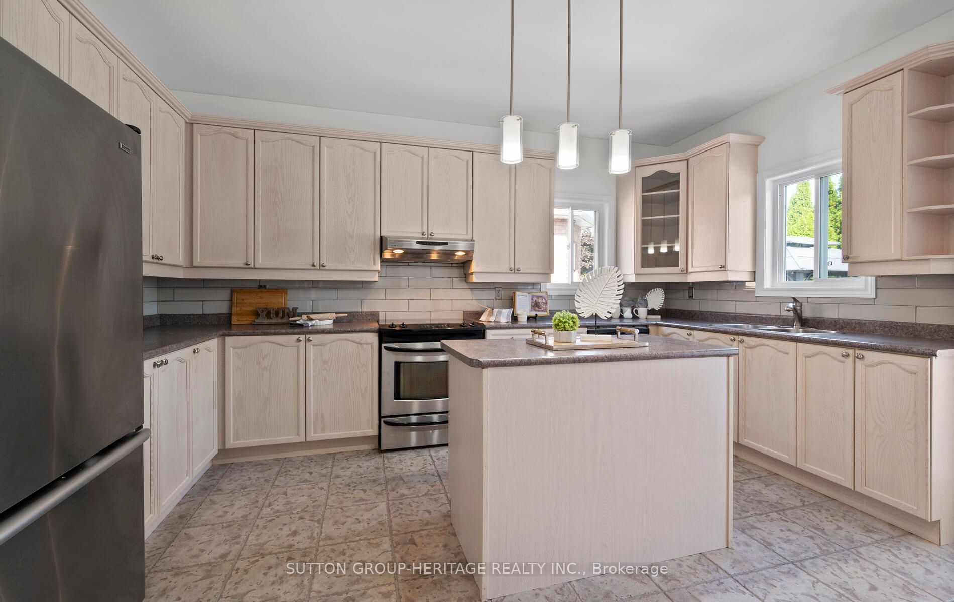 3 Penhurst Drive