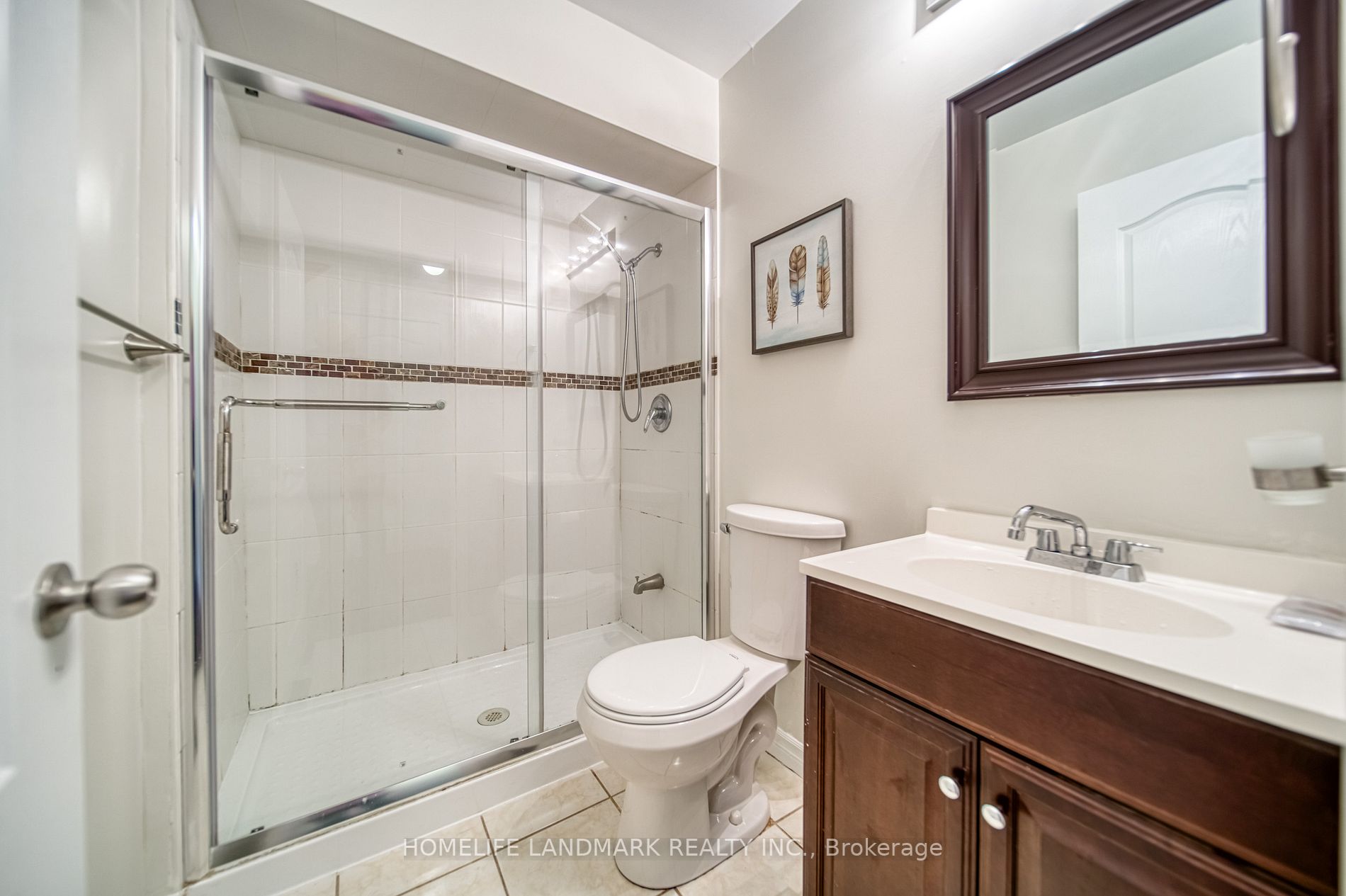 33 Thistlewaite Cres
