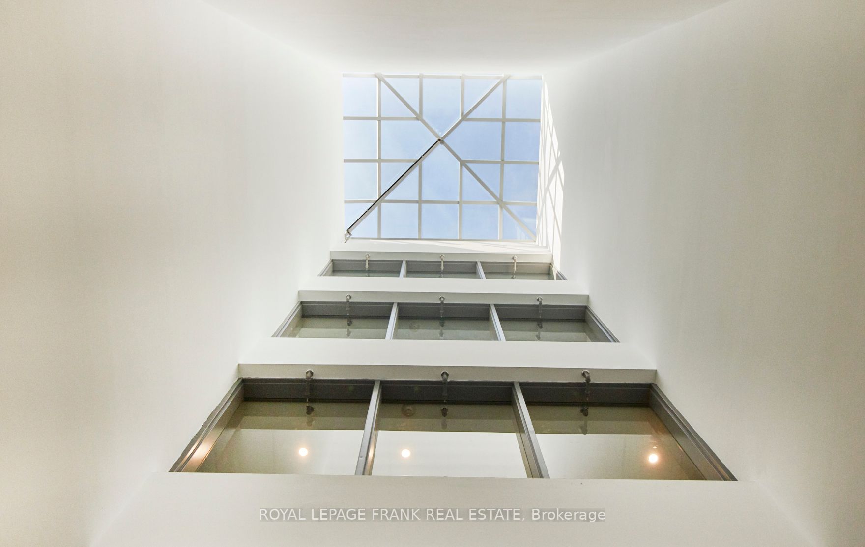 109 King Ave, #201-208