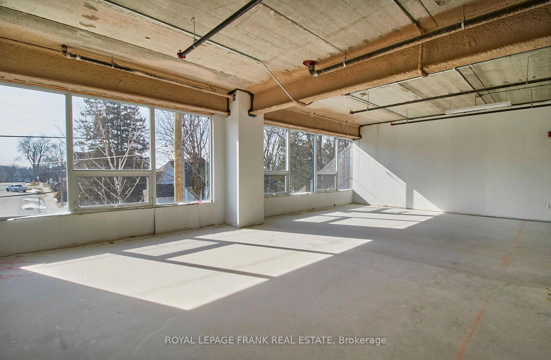 109 King Ave, #202