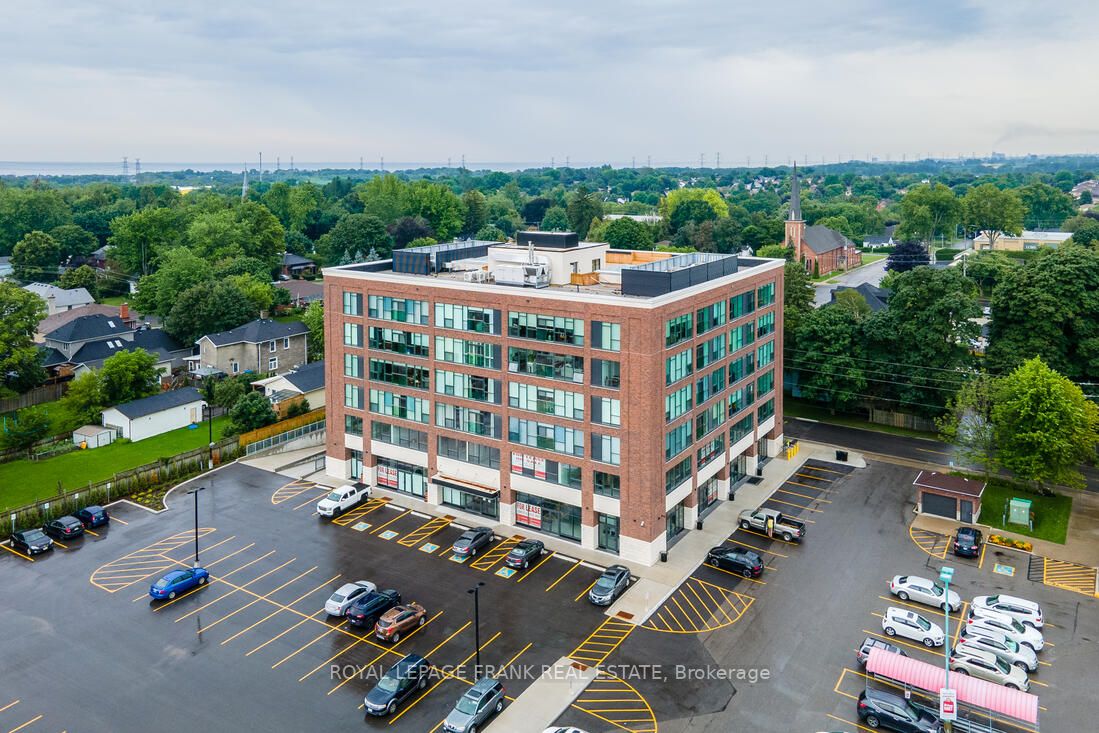 109 King Ave, #203