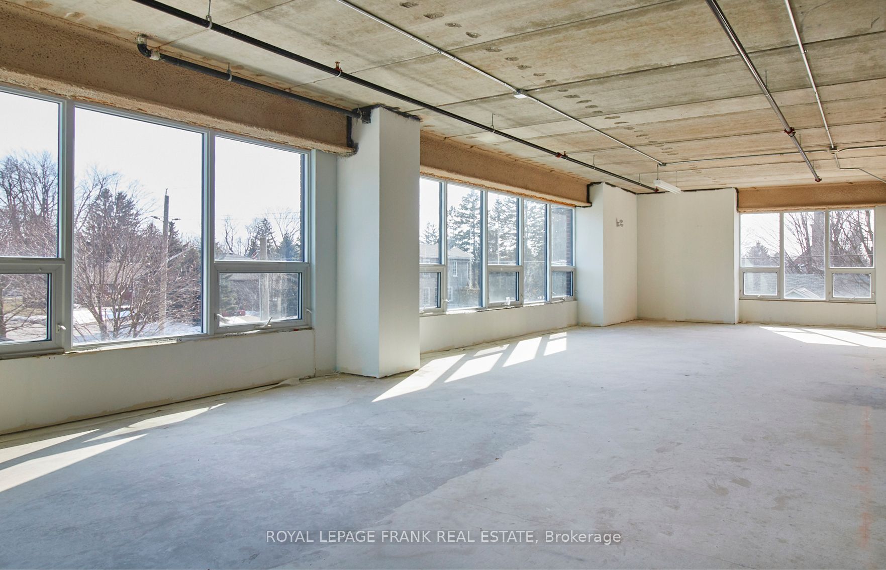 109 King Ave, #208