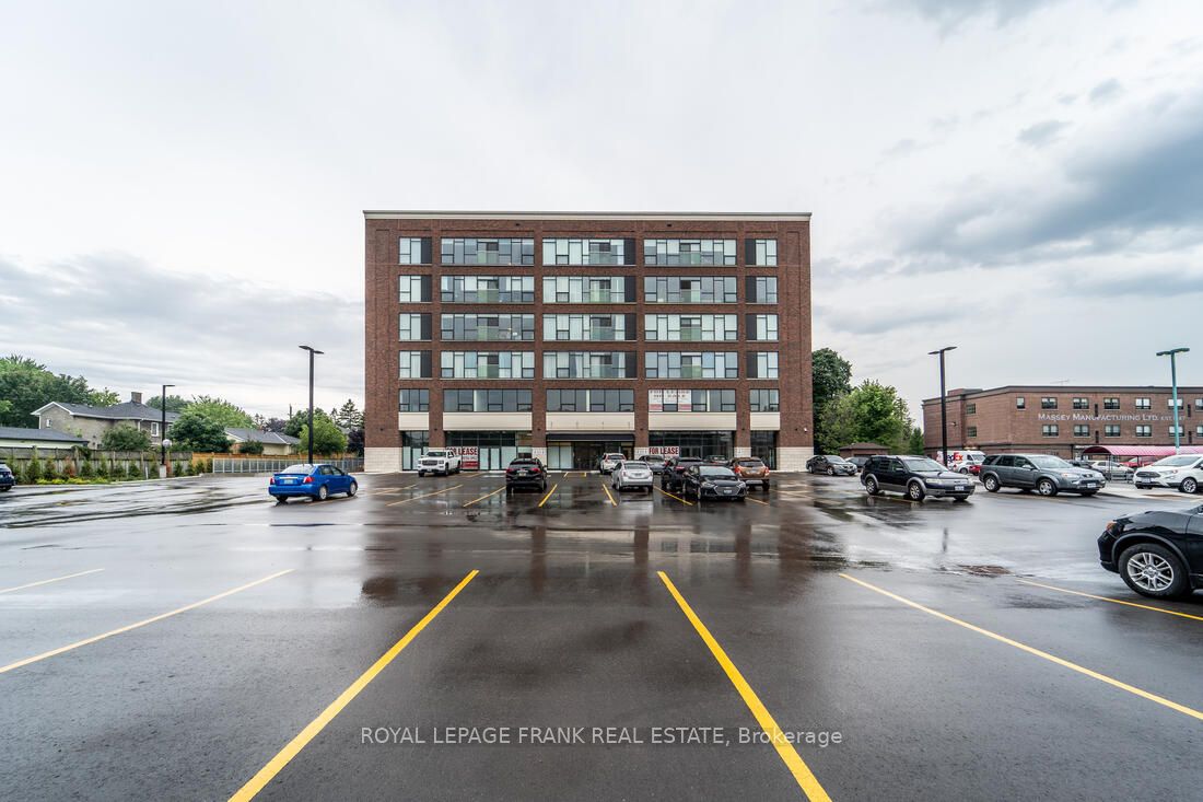 109 King Ave, #208