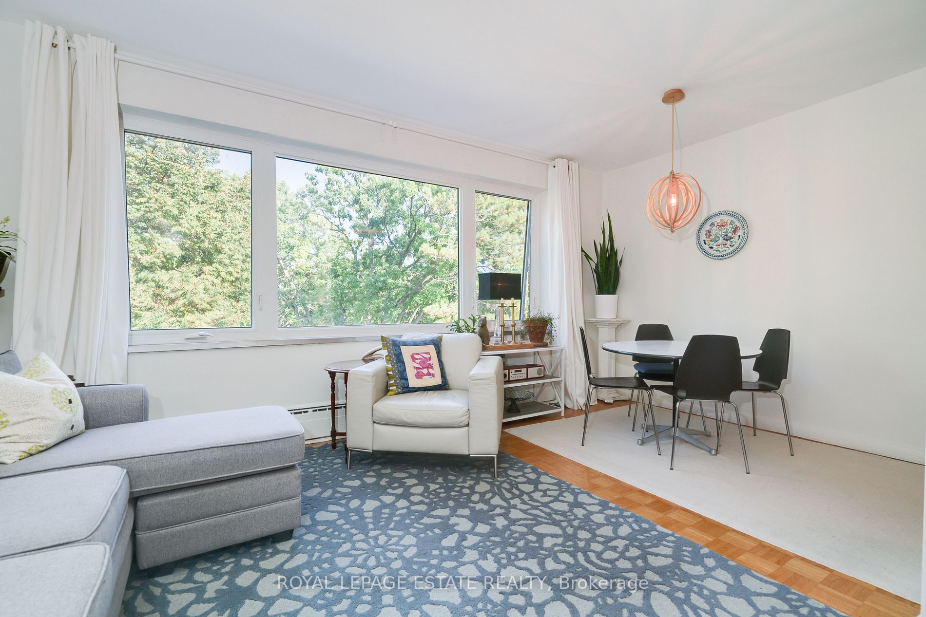 75 Scarborough Rd, #302