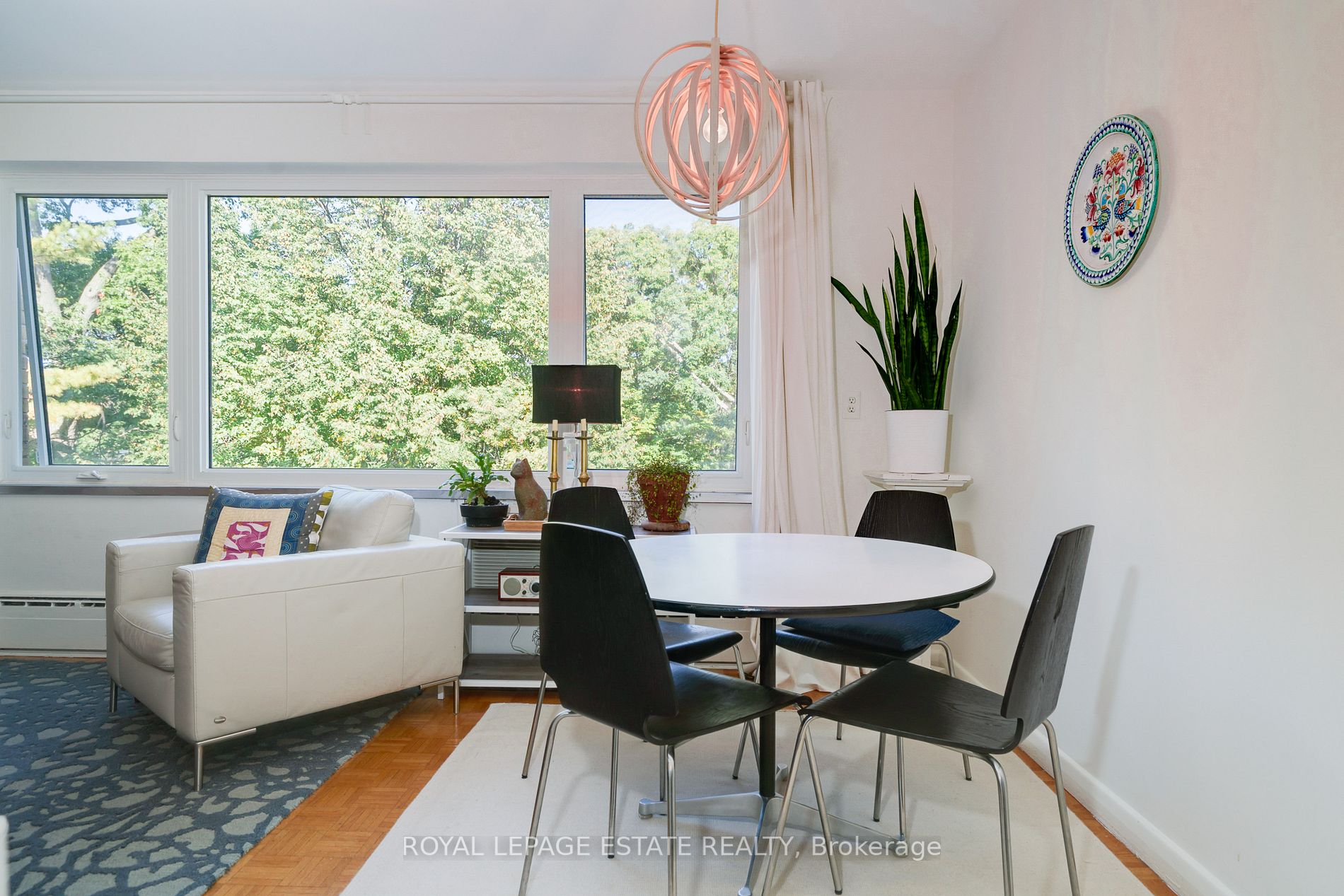 75 Scarborough Rd, #302