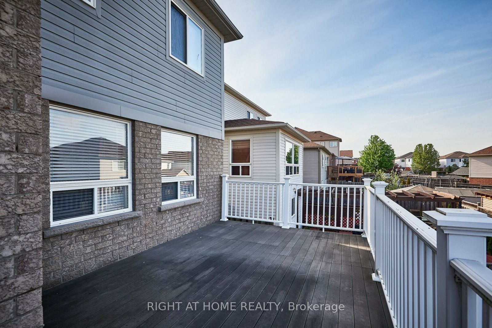 208 Millburn Dr