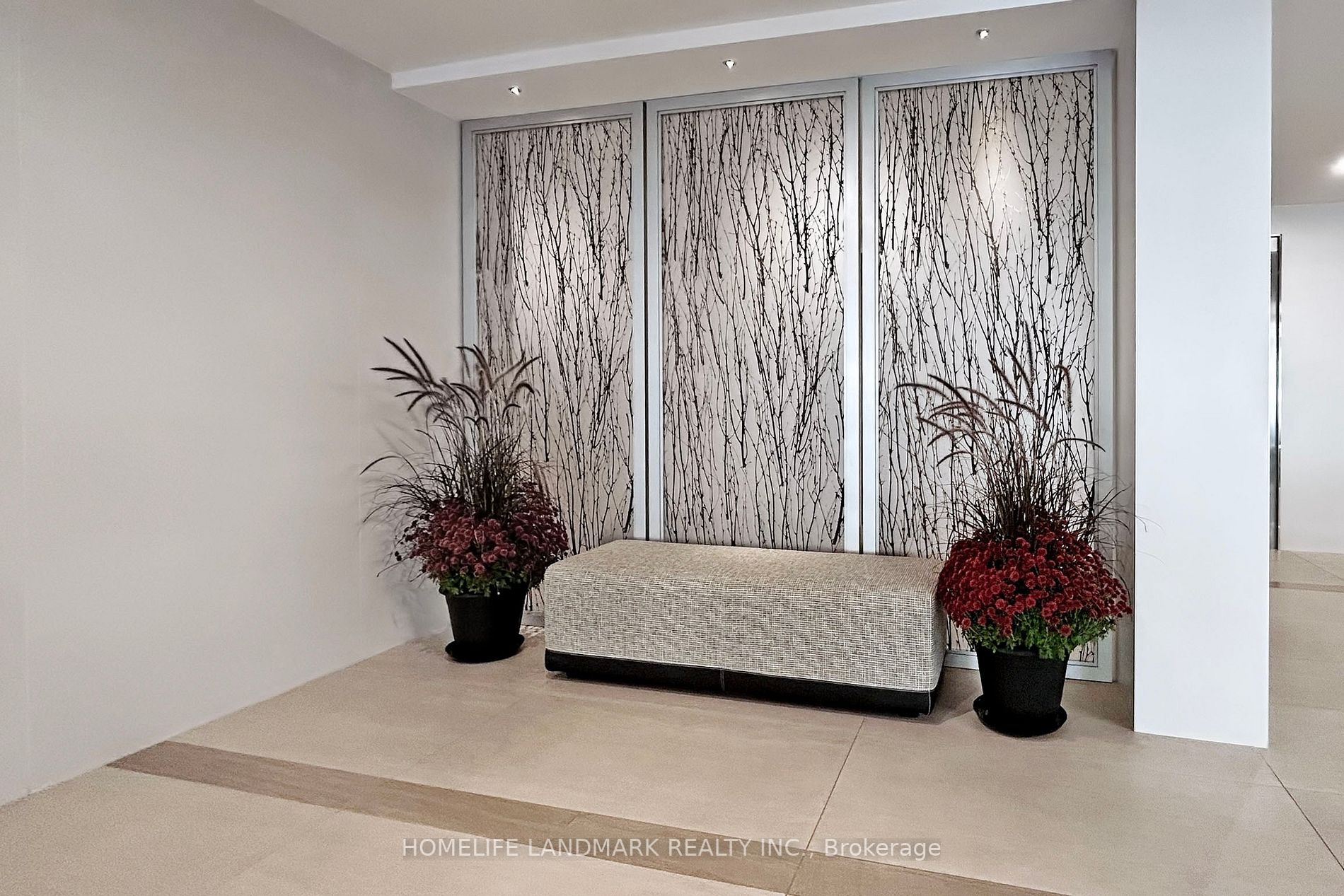 101 Prudential Dr, #103