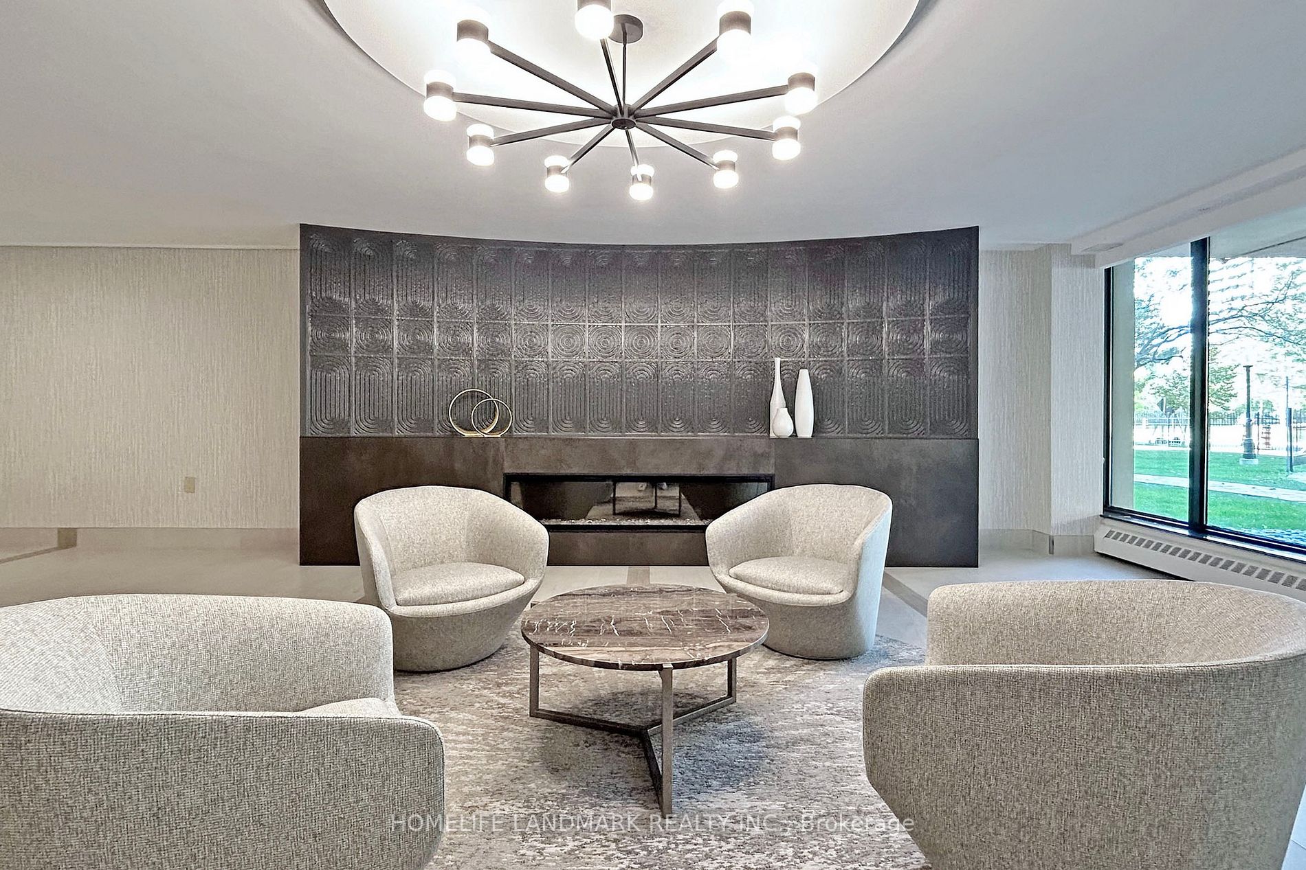 101 Prudential Dr, #103