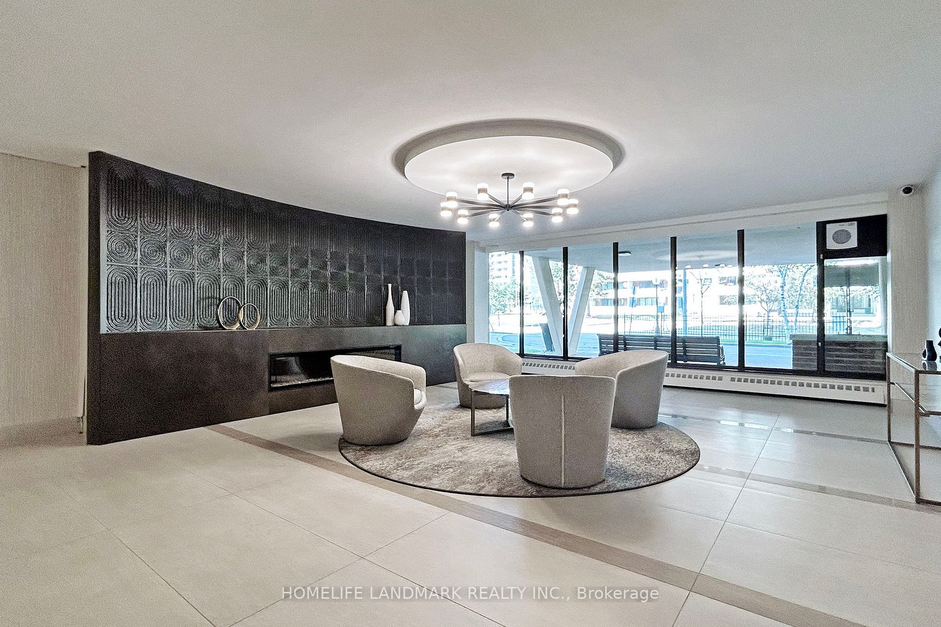 101 Prudential Dr, #103