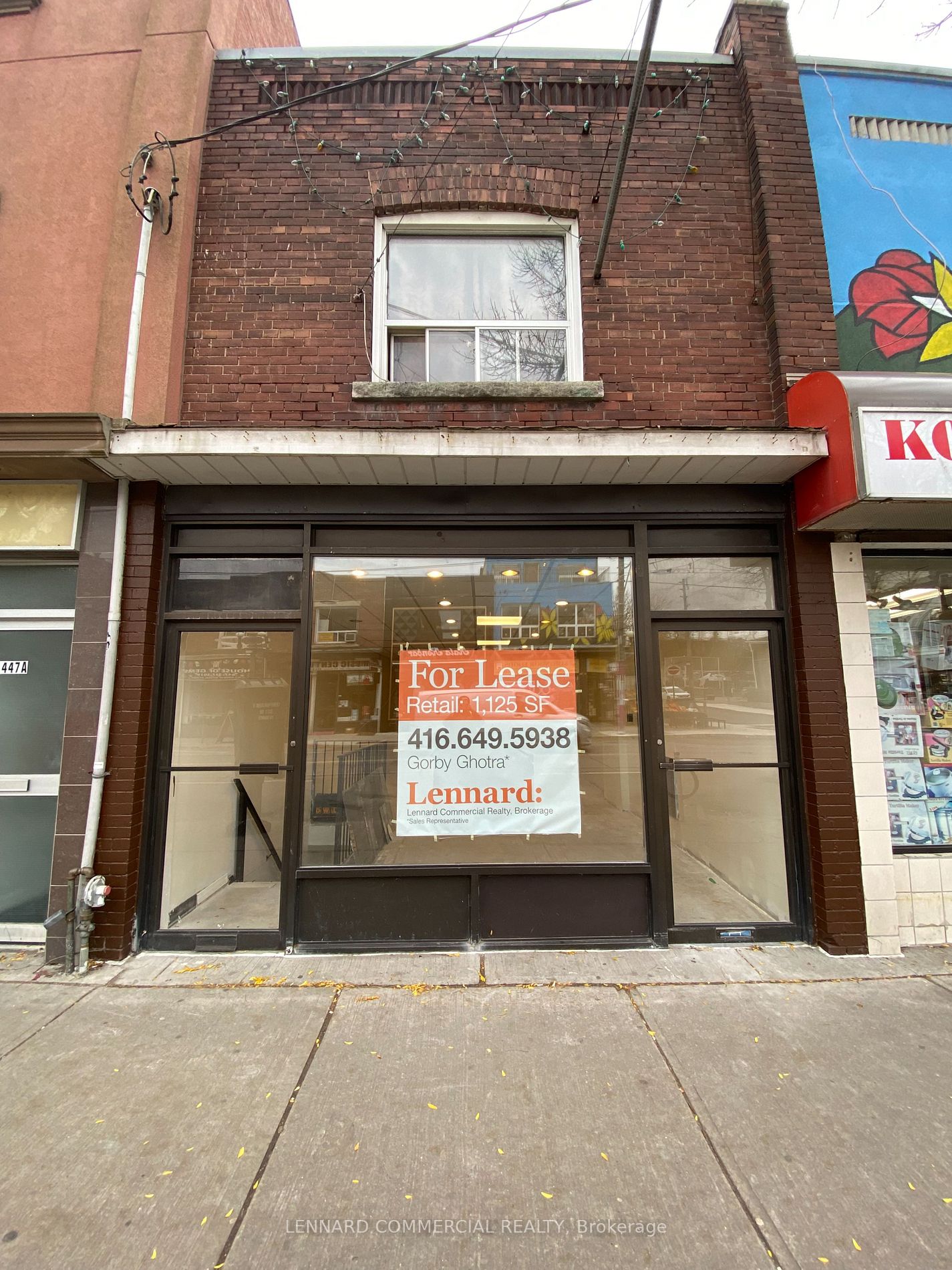 1445 Gerrard St E
