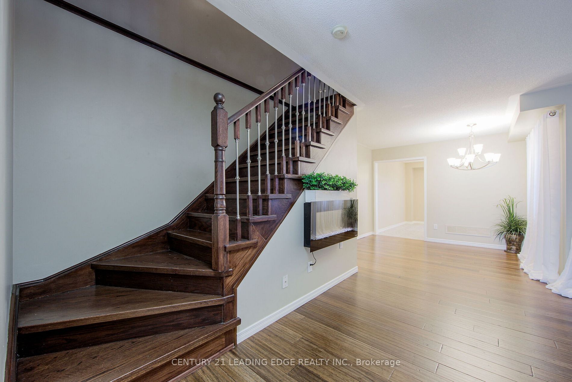 66 Hubbell Dr