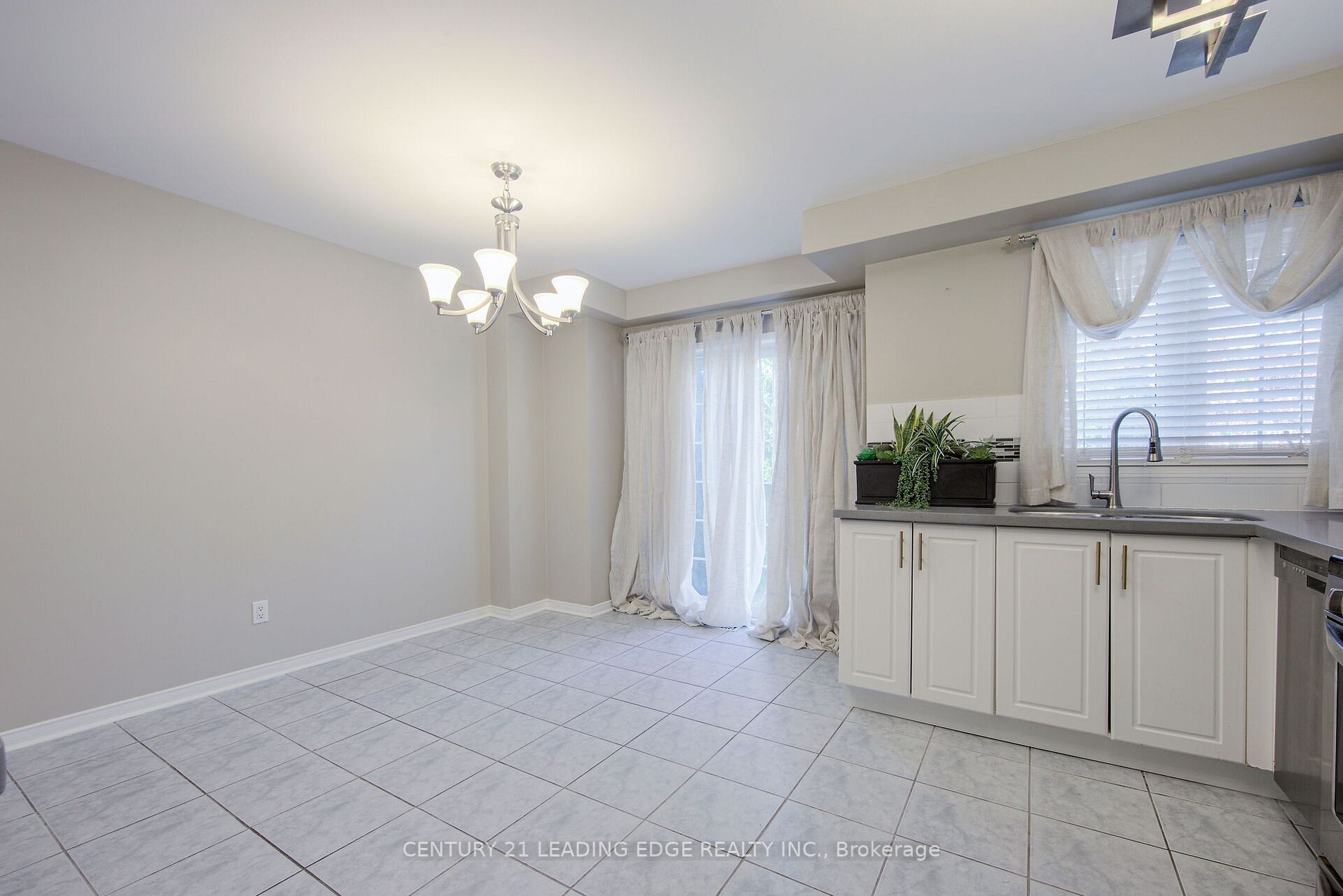 66 Hubbell Dr