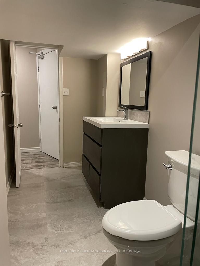 8 Orleans Dr, #Bsmt