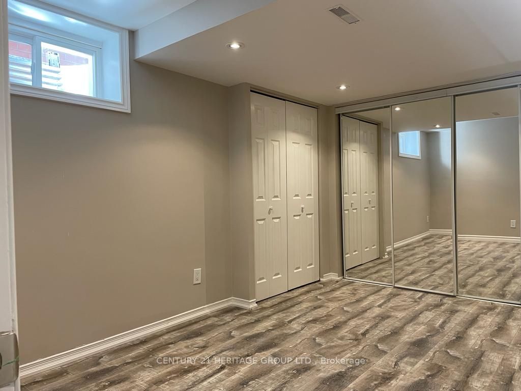 8 Orleans Dr, #Bsmt