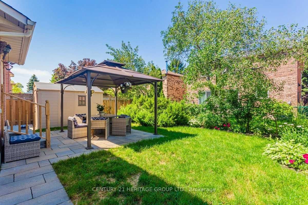 8 Orleans Dr, #Bsmt