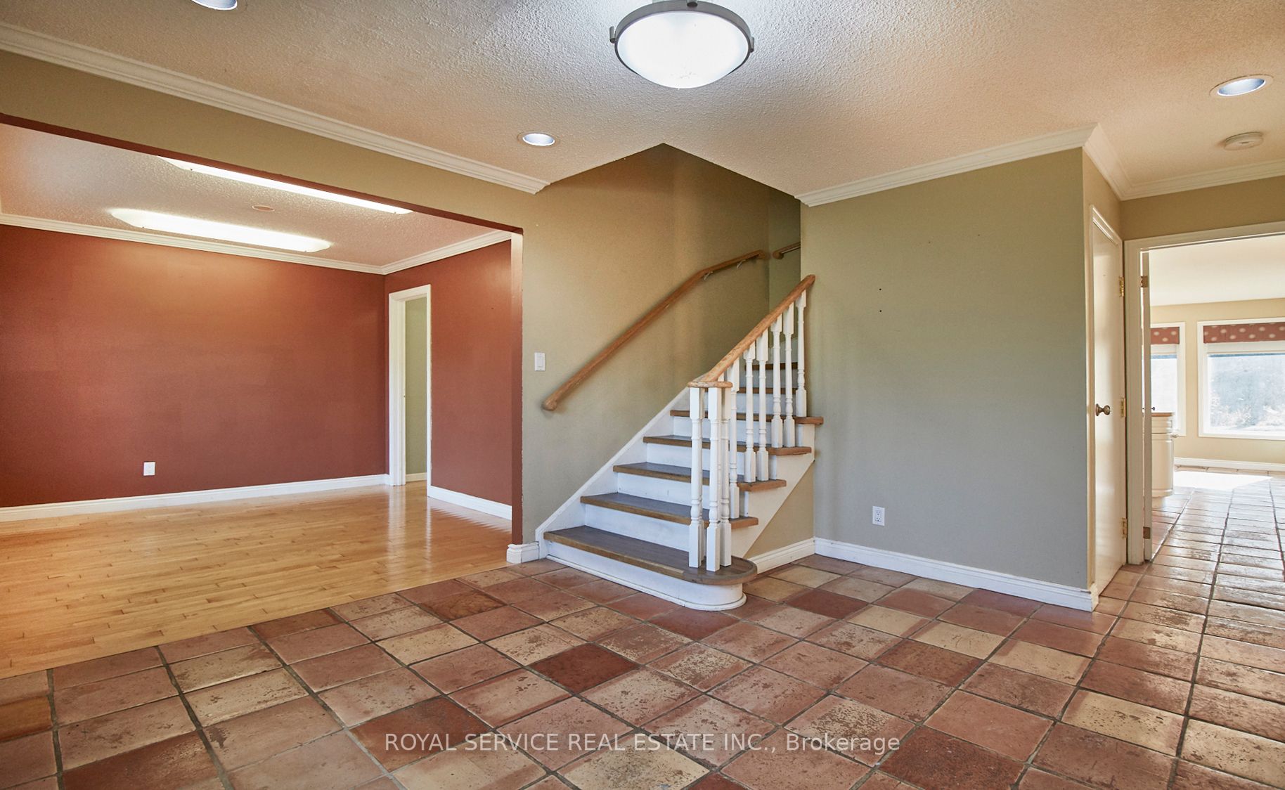 650 Lake Ridge Rd