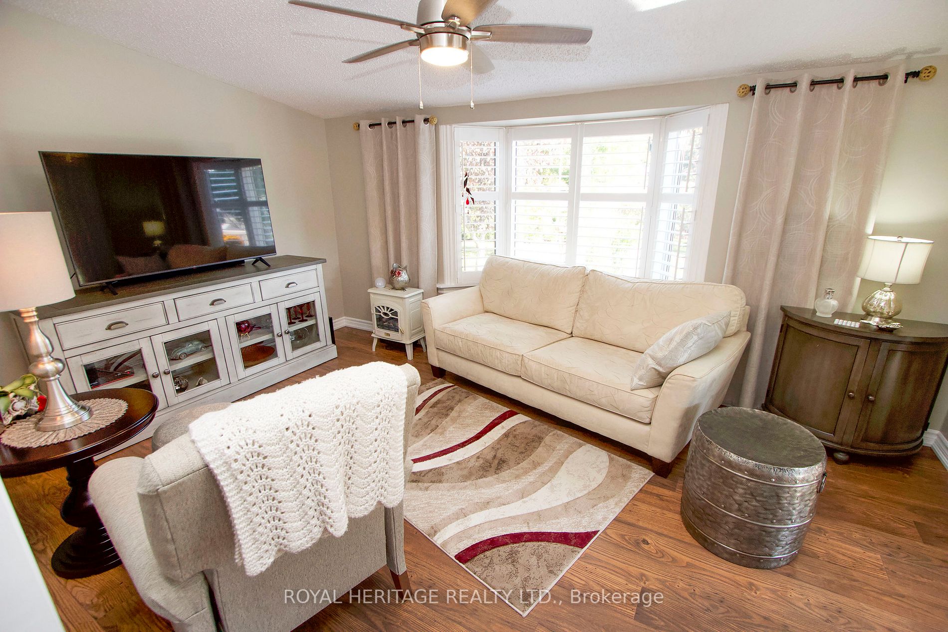 7 Cabot Crt