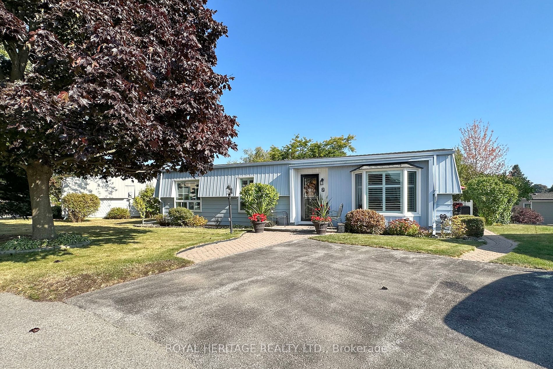 7 Cabot Crt