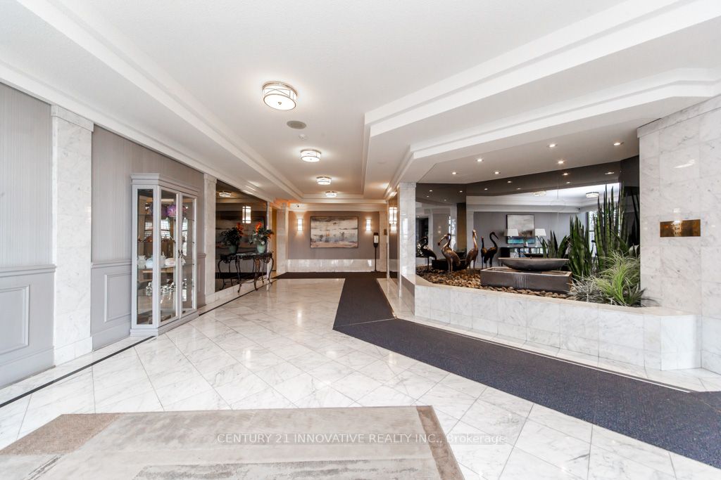 1 Greystone Walk Dr, #384