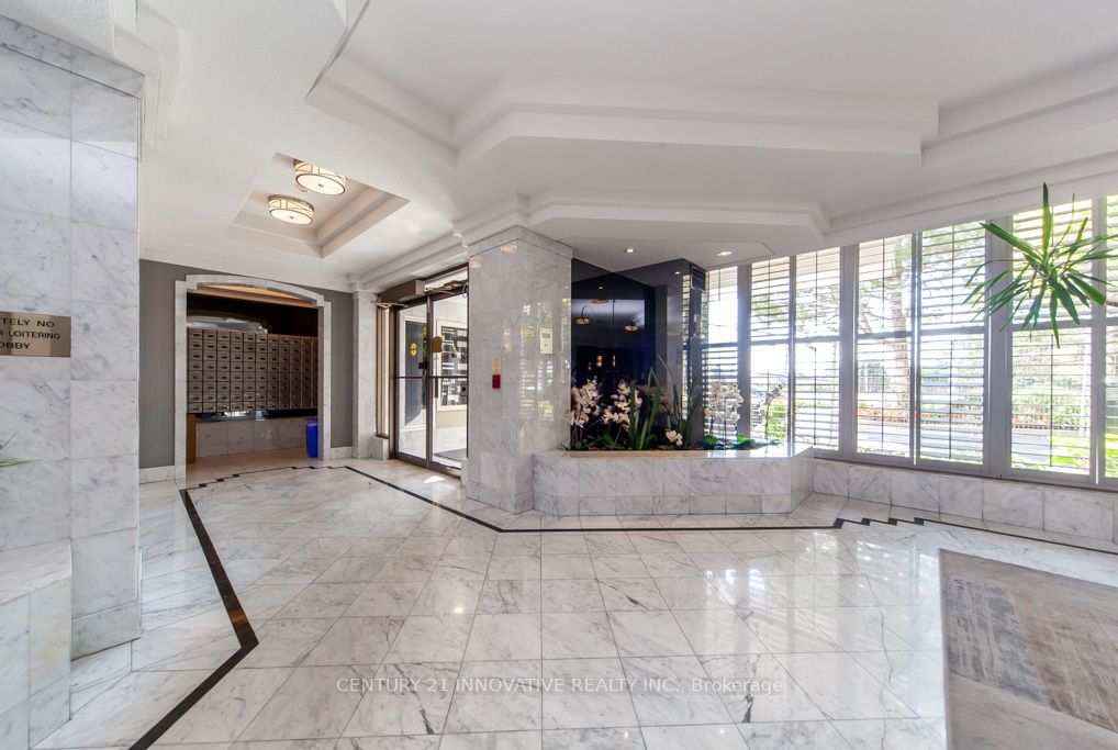 1 Greystone Walk Dr, #384