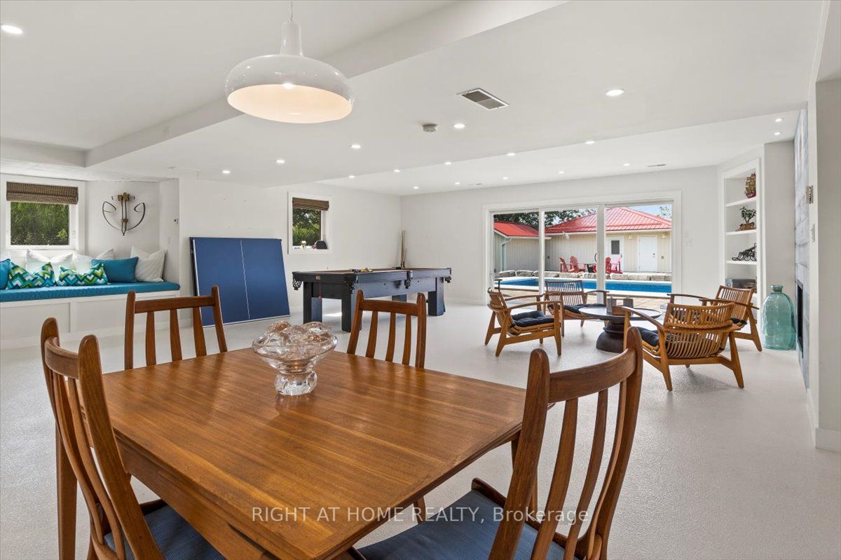 4 Williams Point Rd