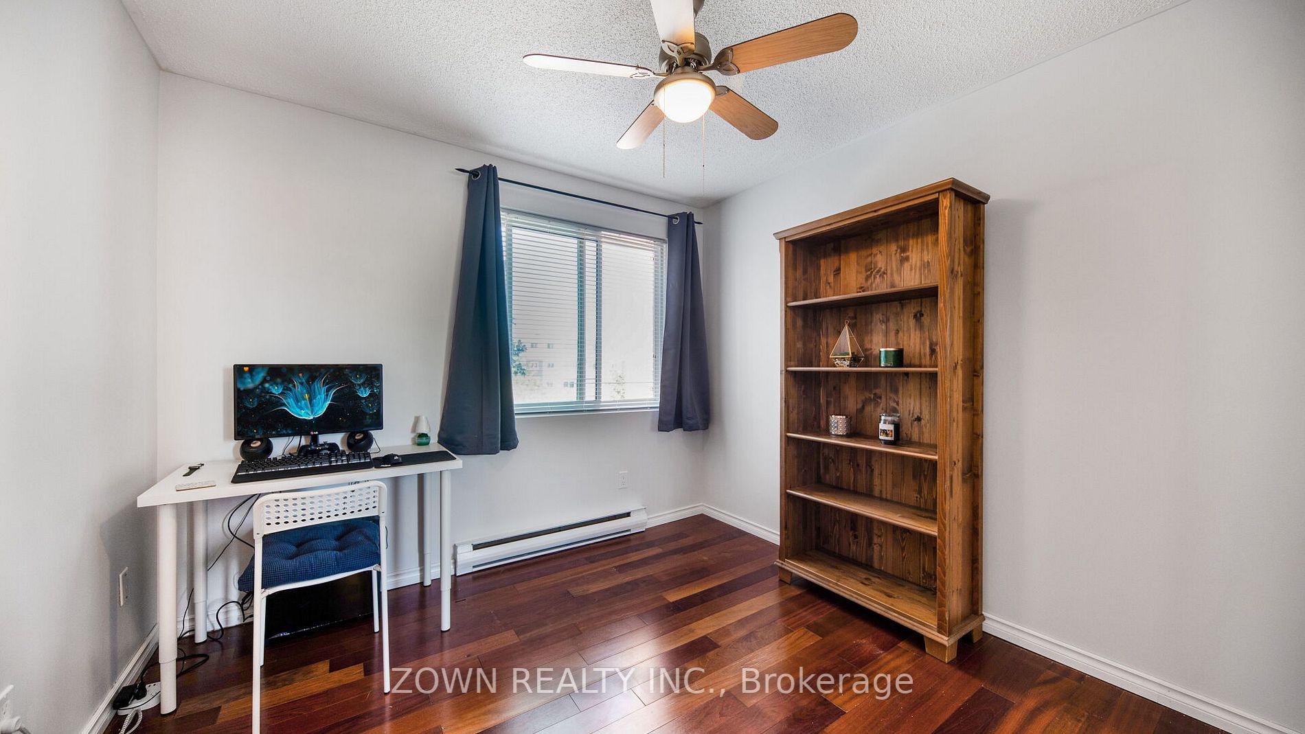 131 Taunton Rd E, #404