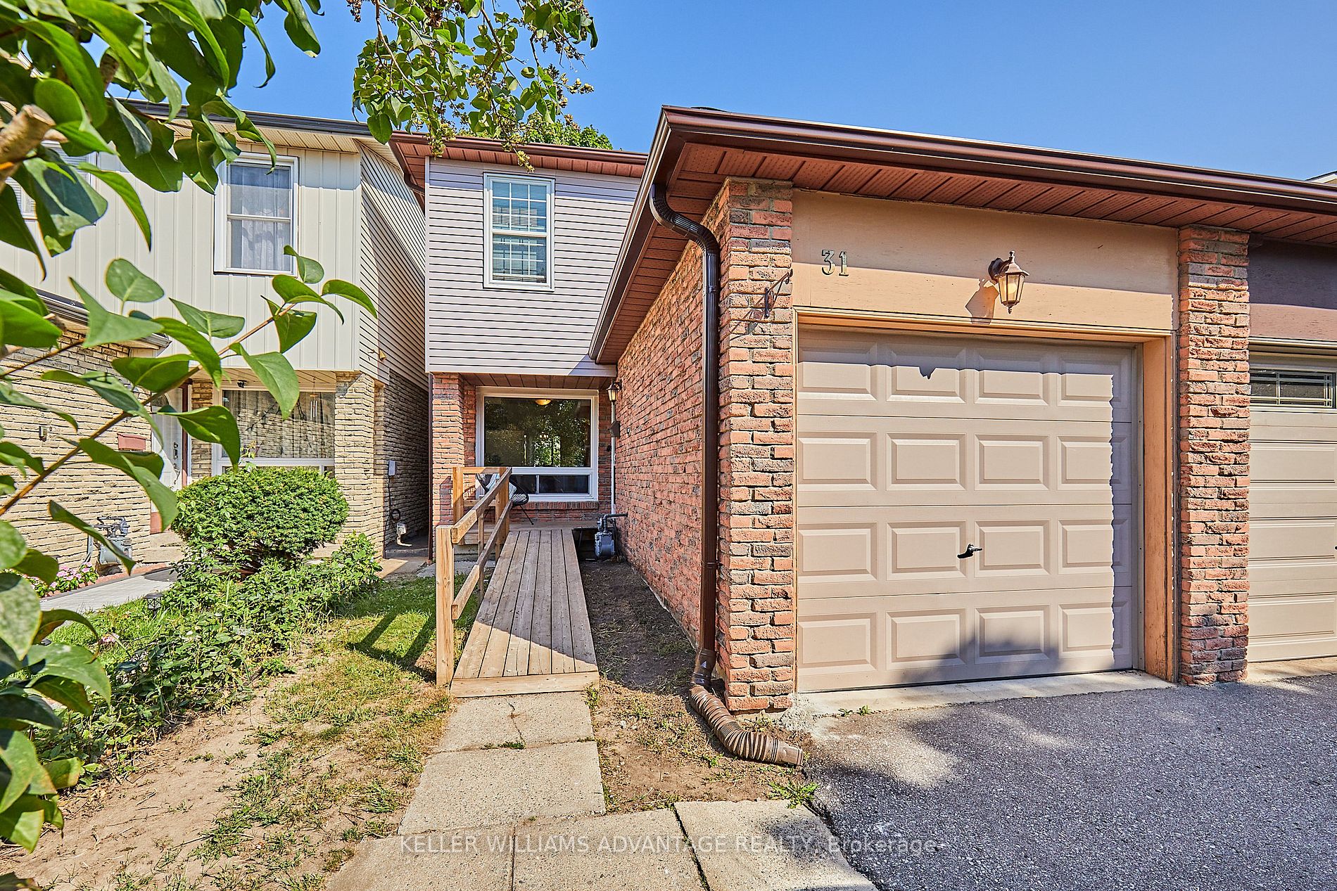 31 Granada Crescent