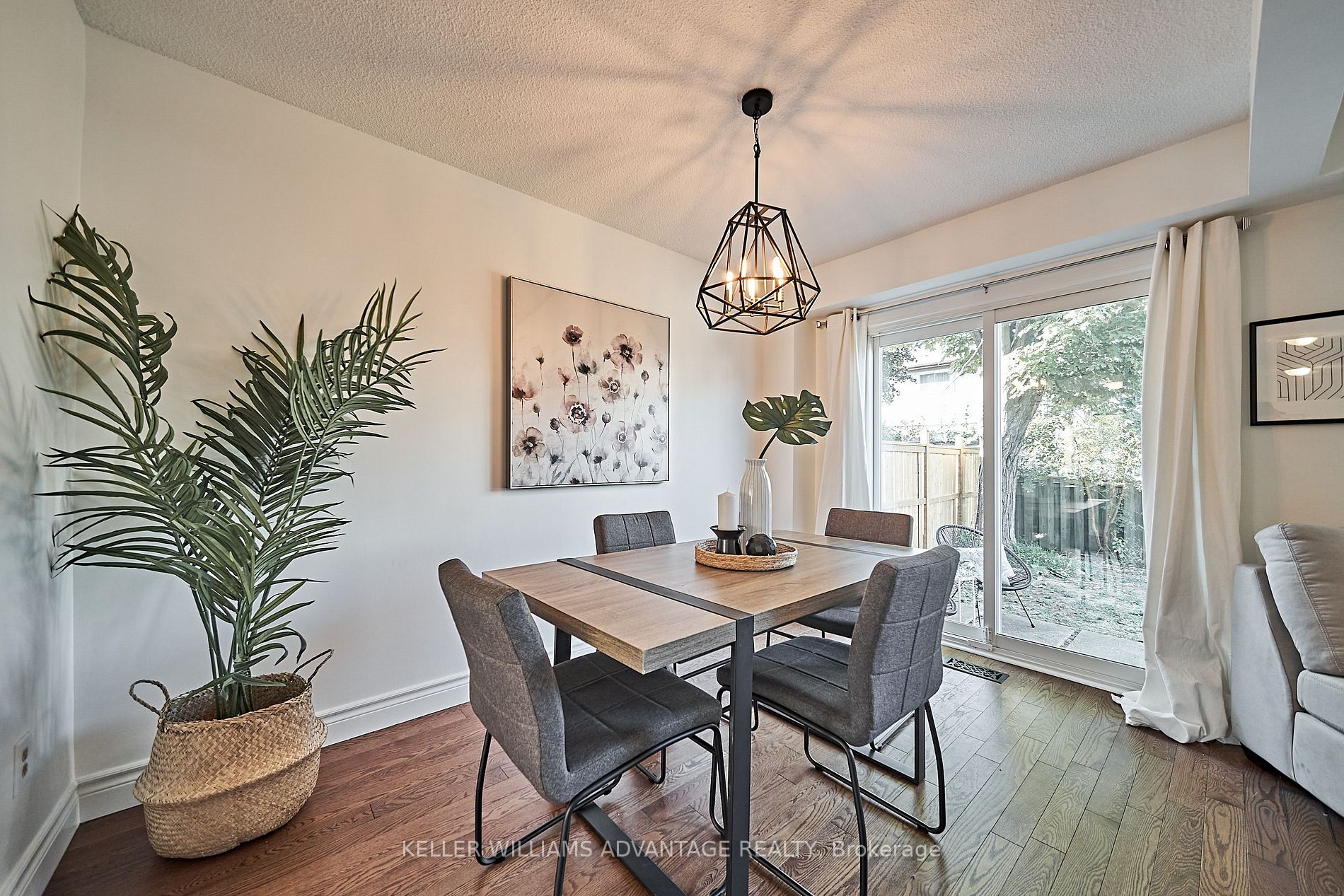 31 Granada Crescent