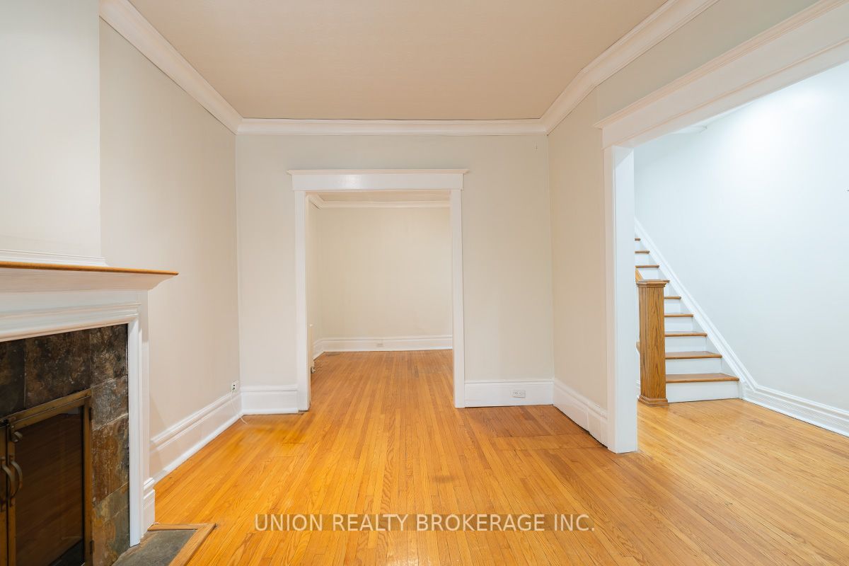 22 Scarborough Rd