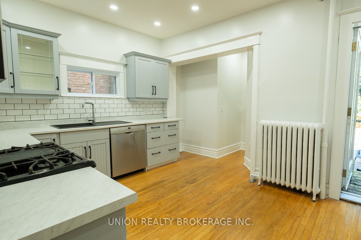 22 Scarborough Rd