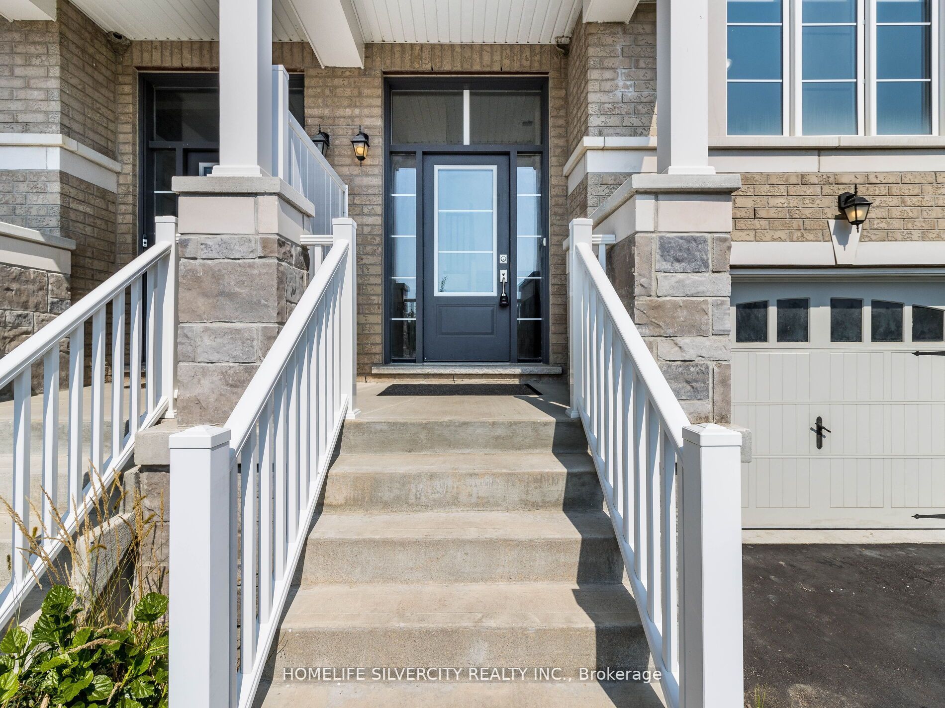 1183 Cactus Crescent