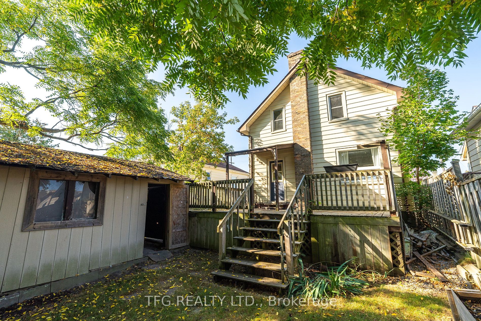 301 Oshawa Blvd N