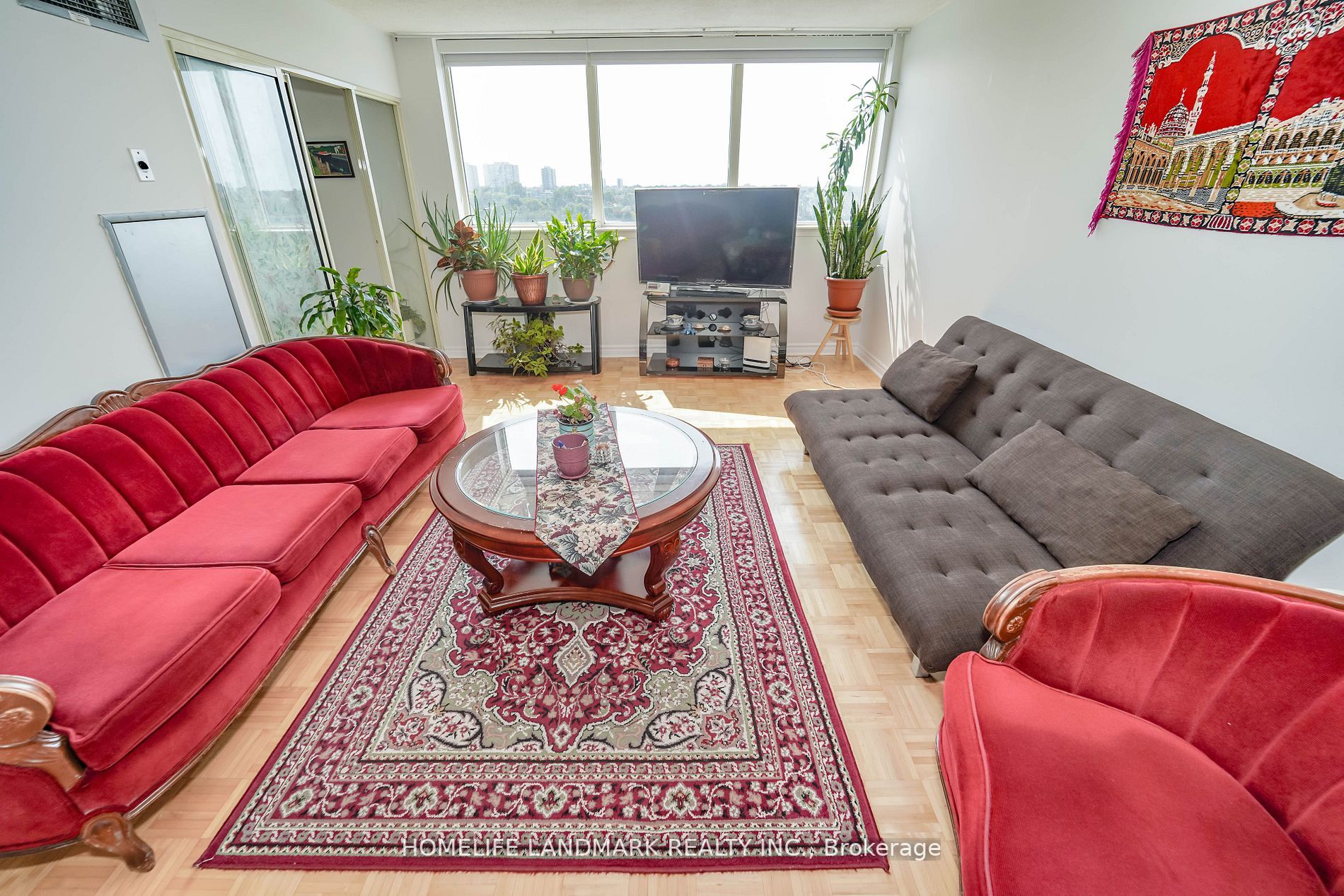 2466 Eglinton Avenue E, #718