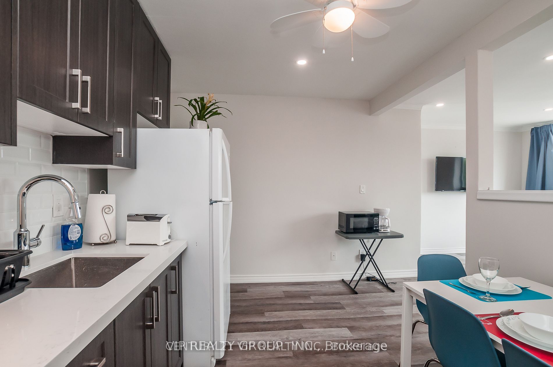 2626 Eglinton Avenue E, #unit 2