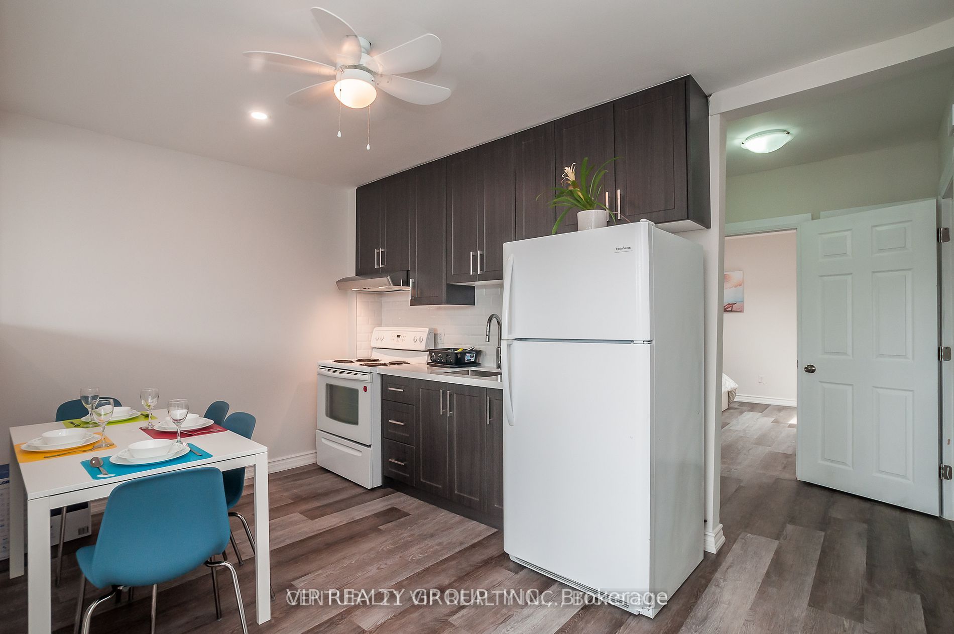 2626 Eglinton Avenue E, #unit 2