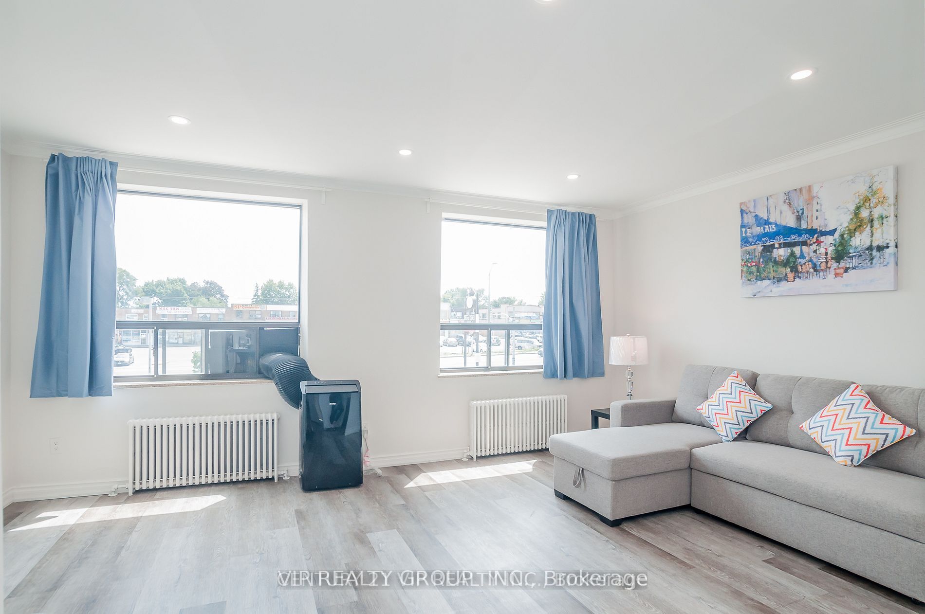 2626 Eglinton Avenue E, #unit 2
