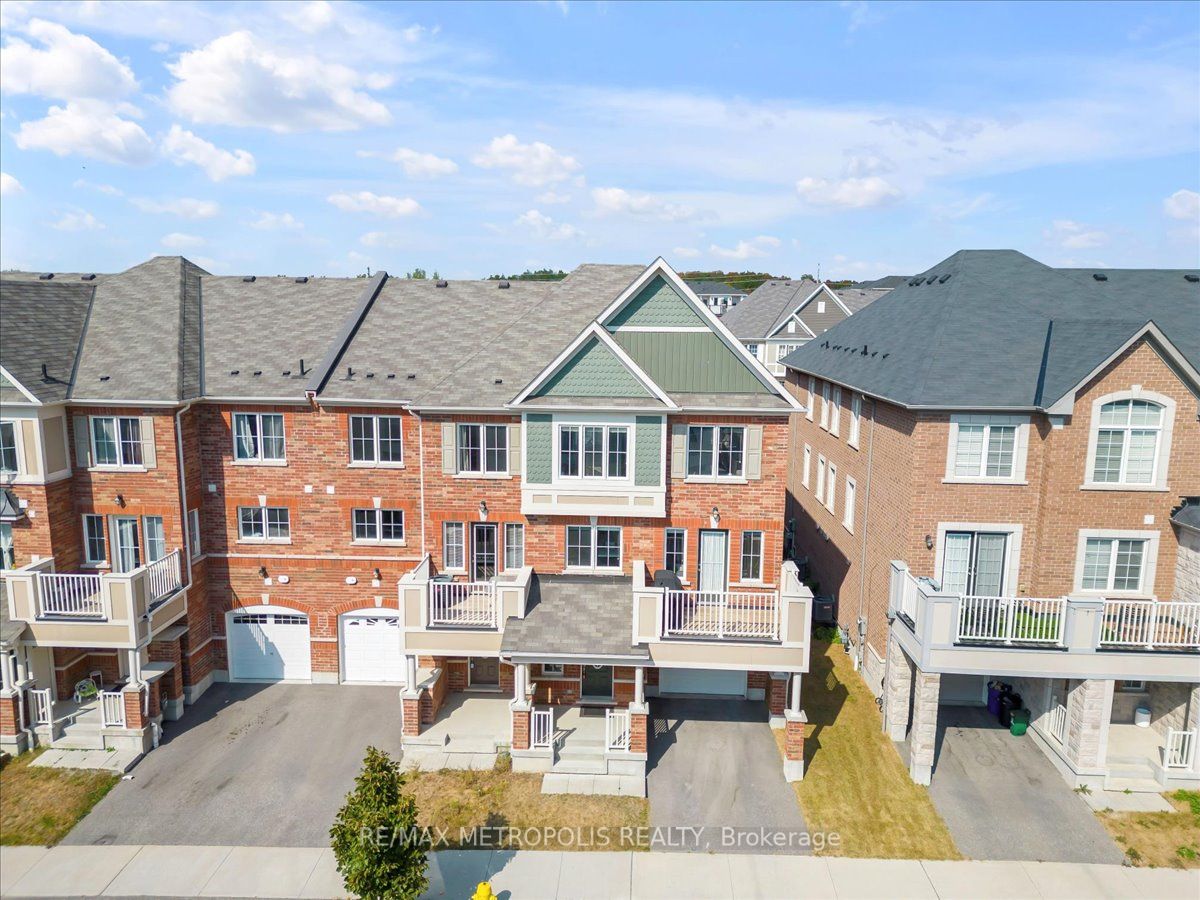 1062 Clipper Lane