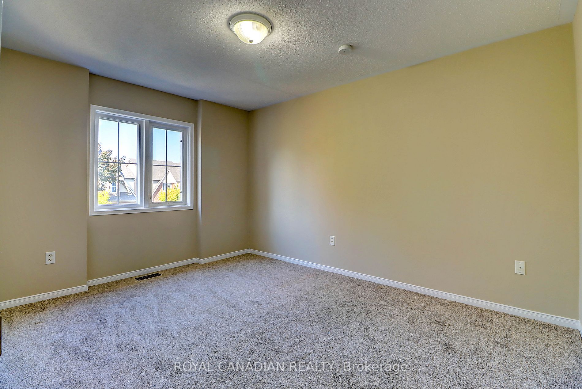 135 Norland Circle