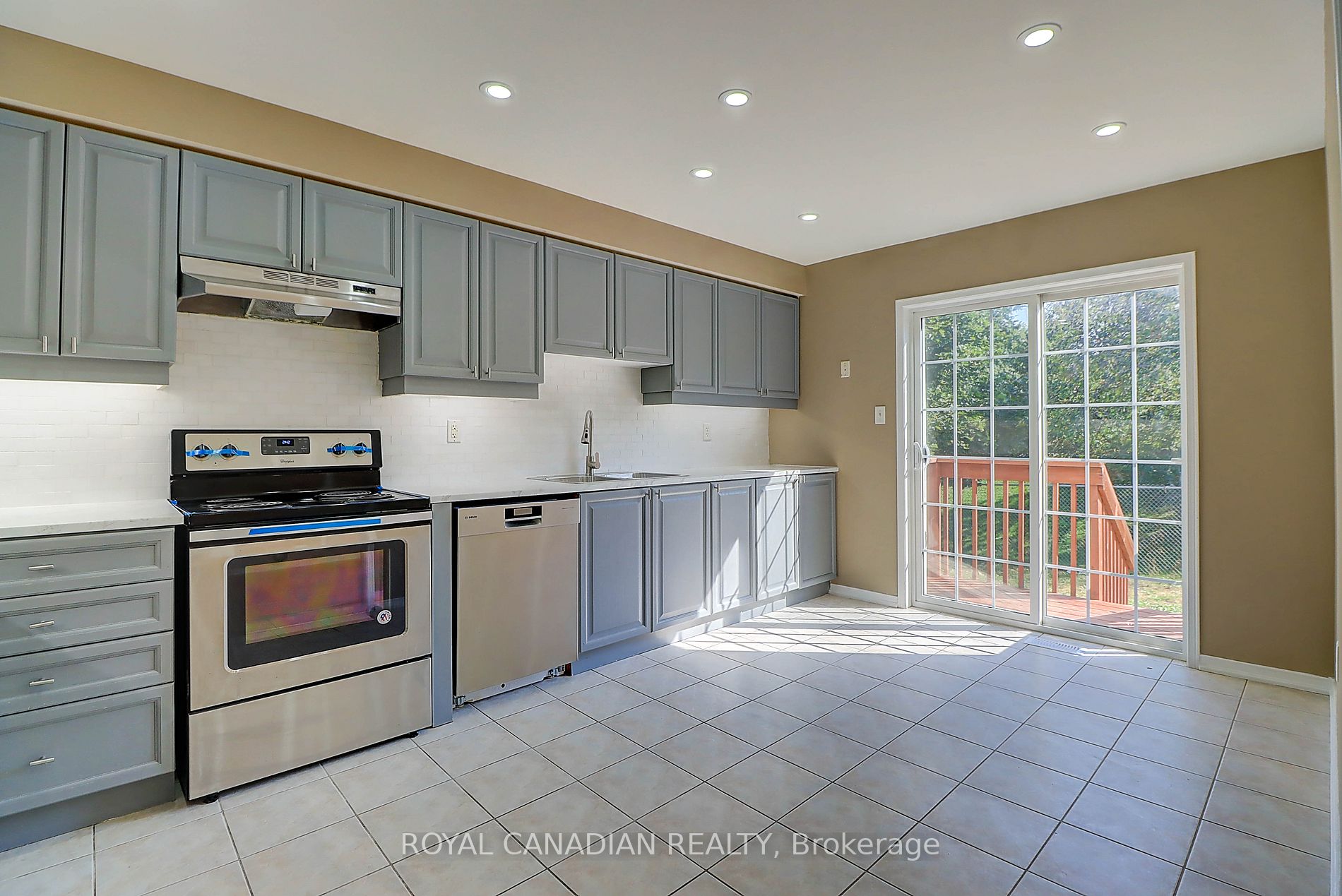 135 Norland Circle