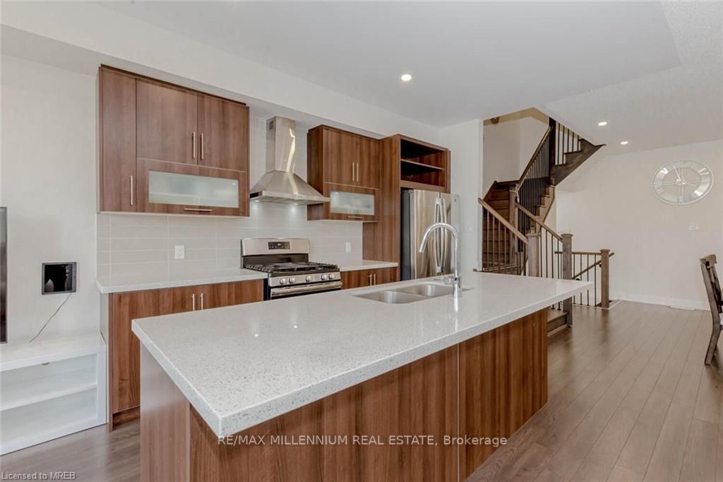 88 Donald Fleming Way