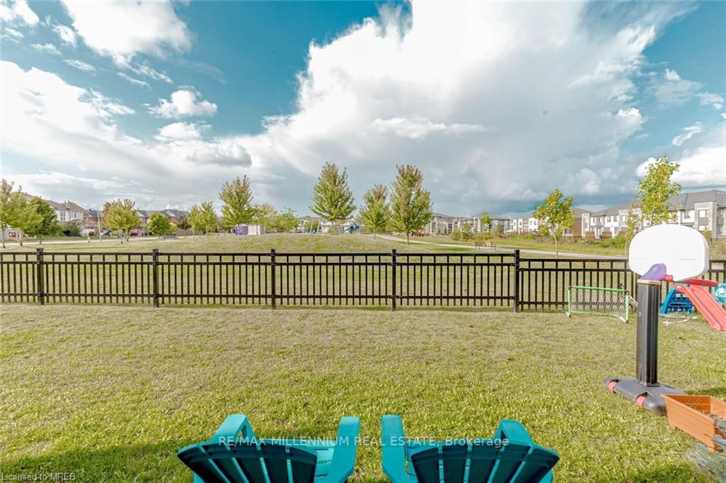 88 Donald Fleming Way