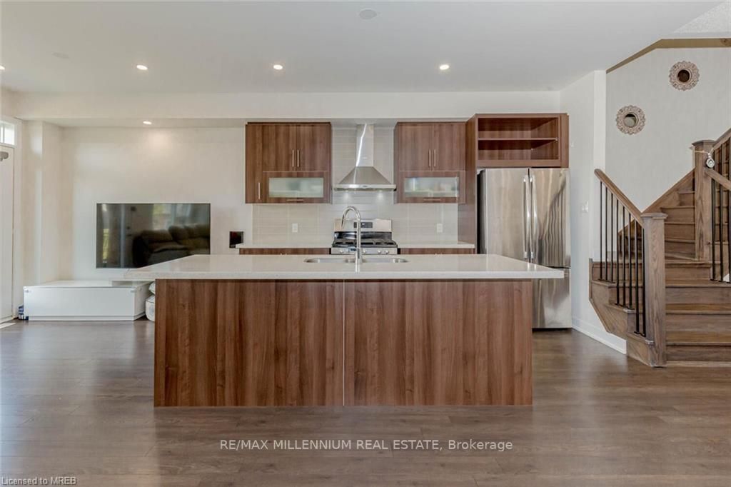 88 Donald Fleming Way