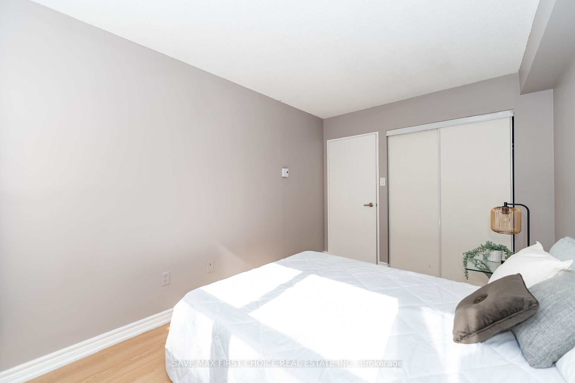 2500 Bridletowne Circ, #106