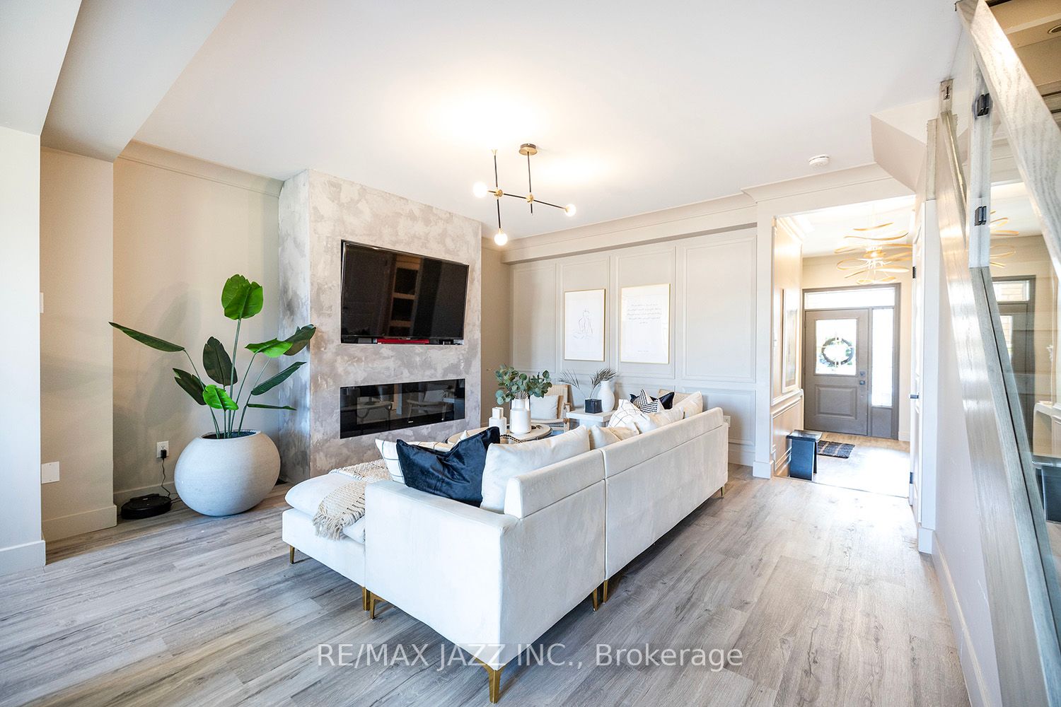 21 Brent Cres