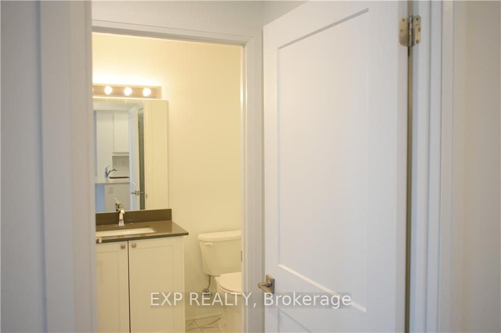 50 Lakebreeze Dr, #225